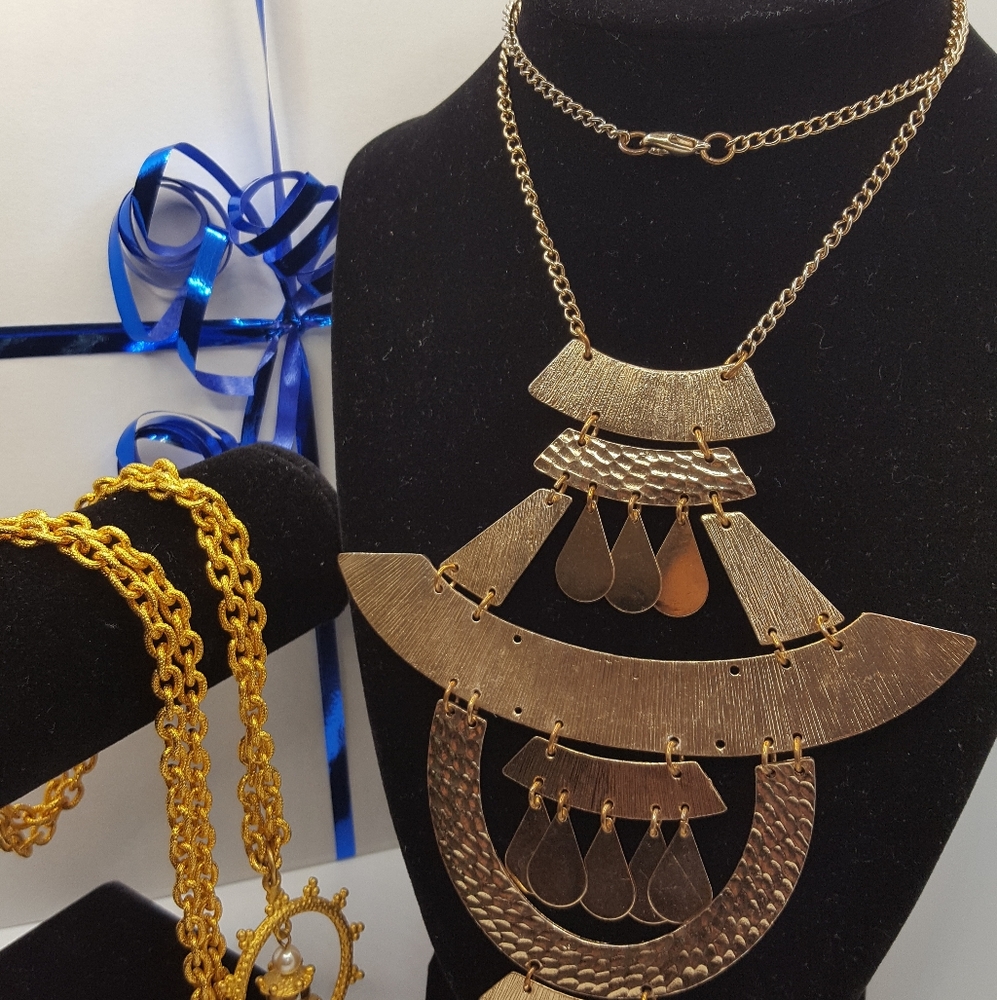 Statement Bundle, 2 Items, Vintage - image 3